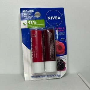 Nivea - Raspberry & Blackberry Lip Care Duo